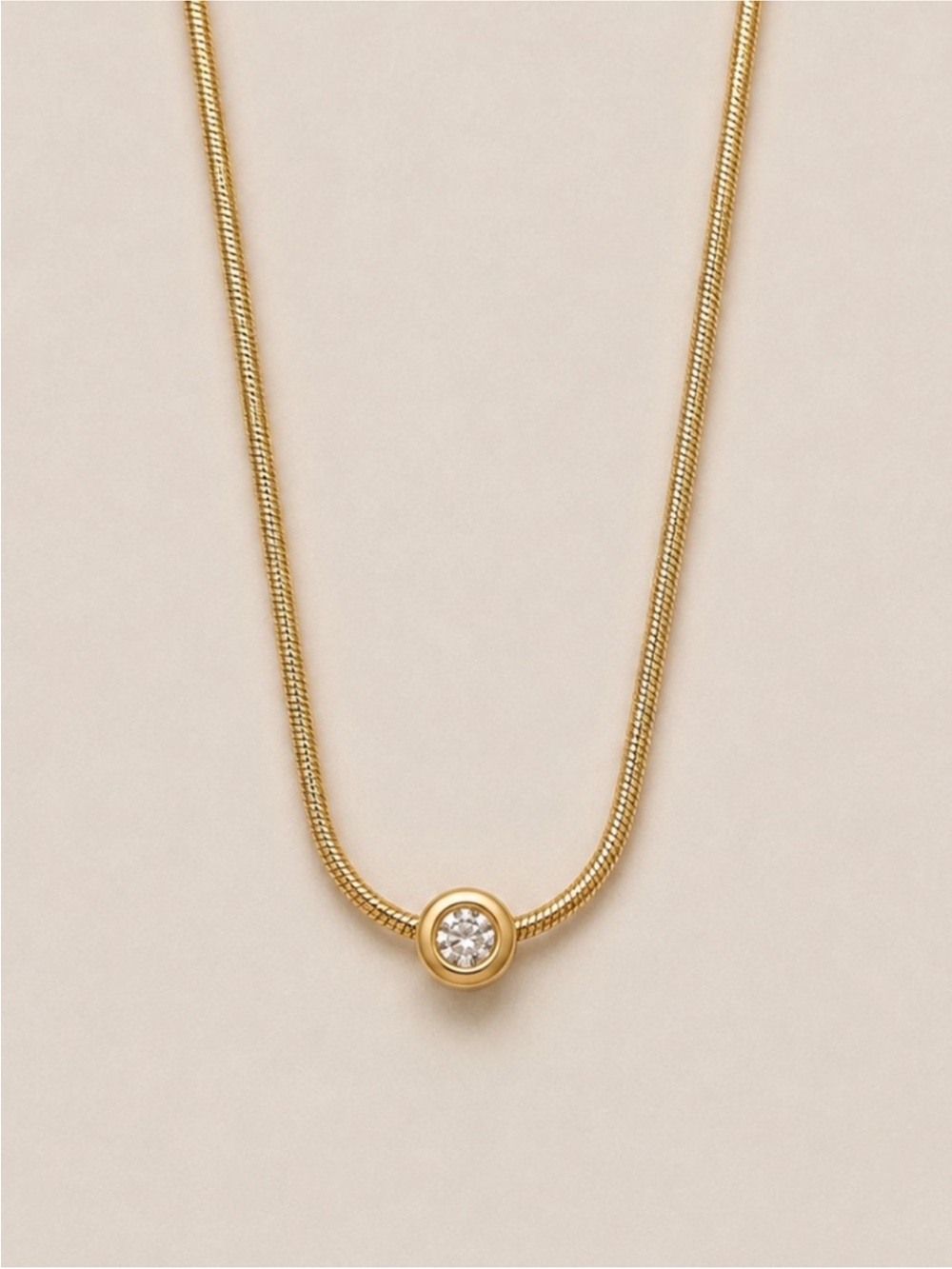 New! Gold Snake Chain Bevel Round Crystal Necklace NWOT 1040